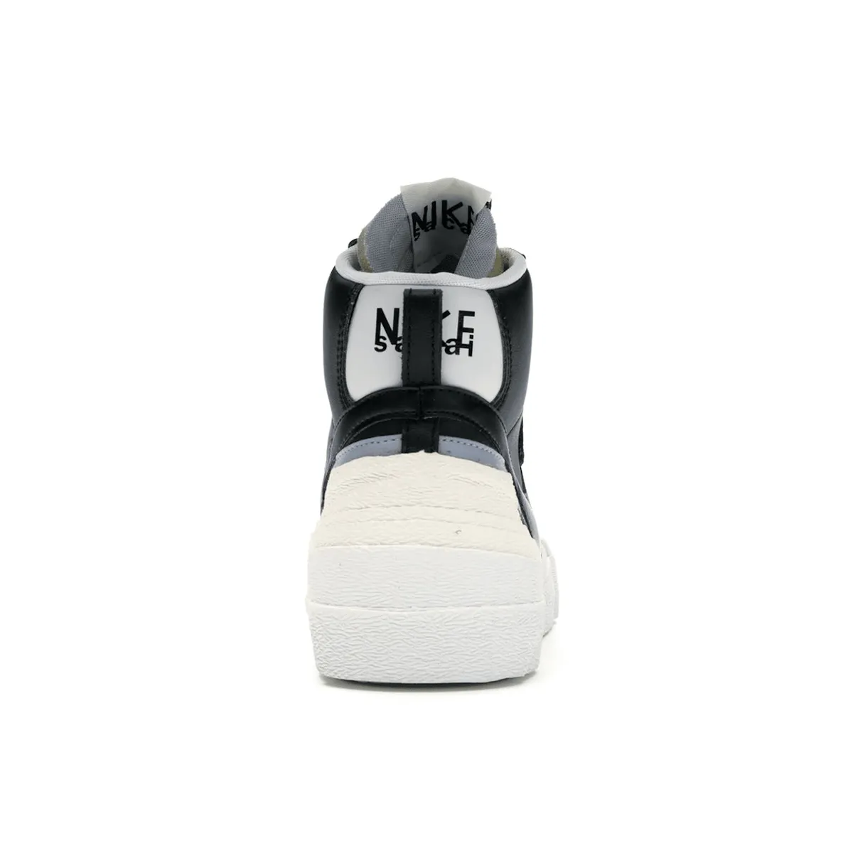 Soft Motion Step Glide Nike Blazer Mid sacai Black Grey