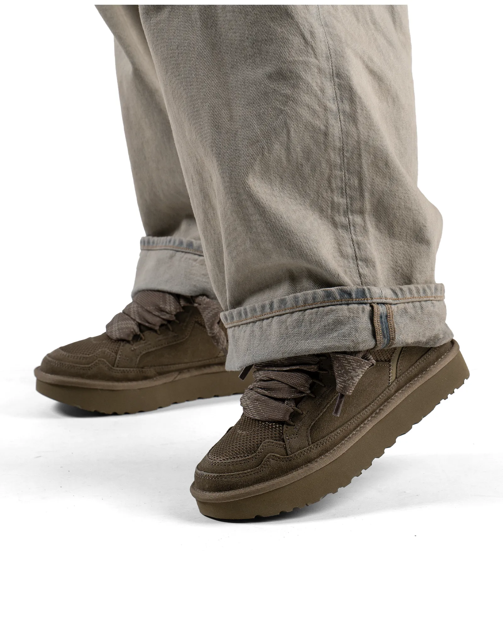 Soft Step Fit UGG Lowmel Hickory