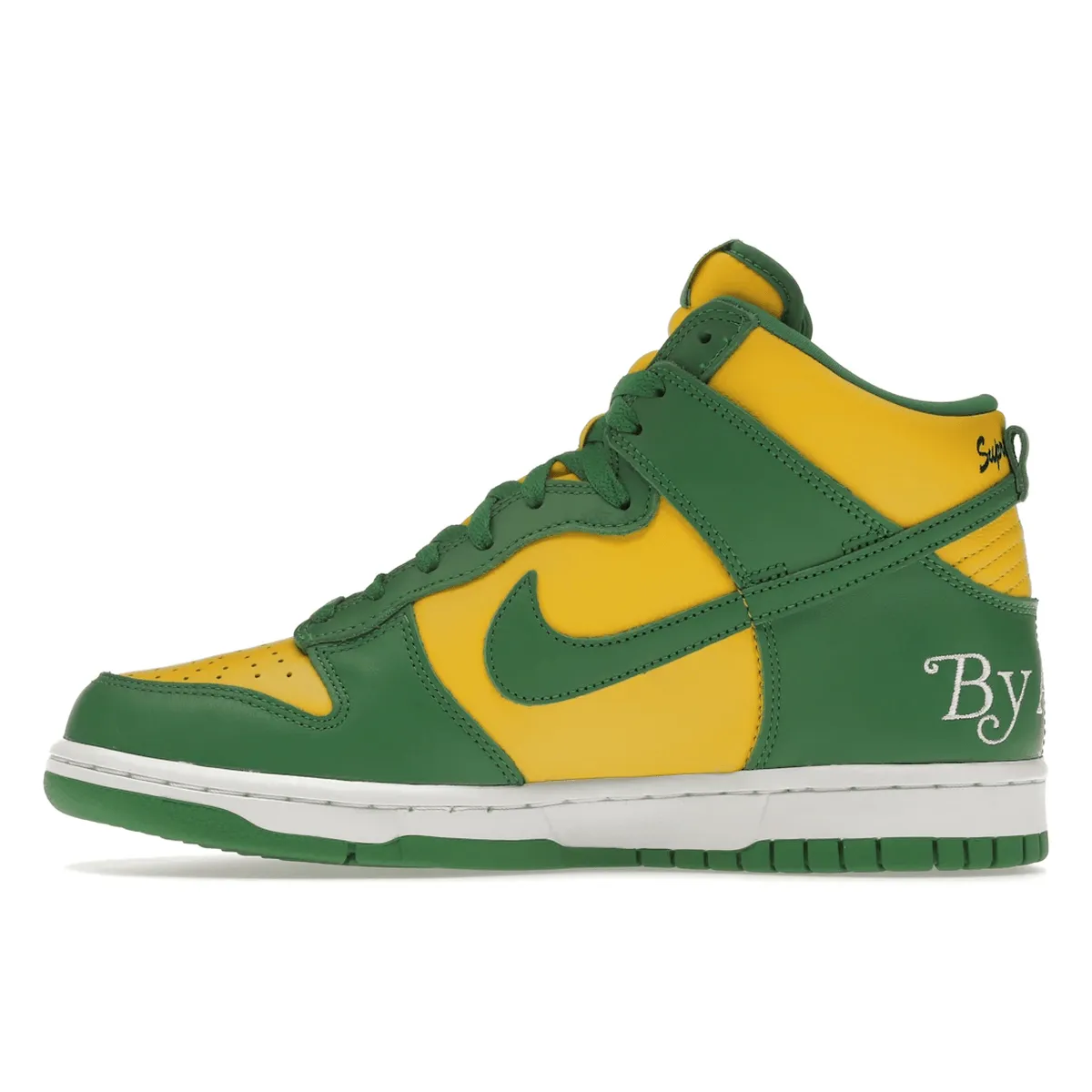 Soft Step Move Nike SB Dunk High Supreme By Any Means Brazil