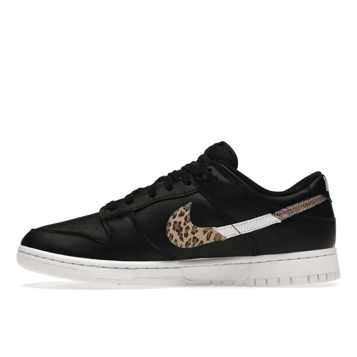 Soft Upper Layer Nike Dunk Low SE Primal Black