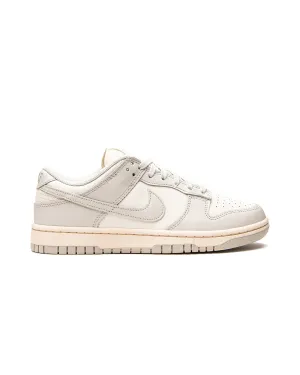Nike Dunk Low Sail Light Bone (Women's) Sand Hike Youth Style