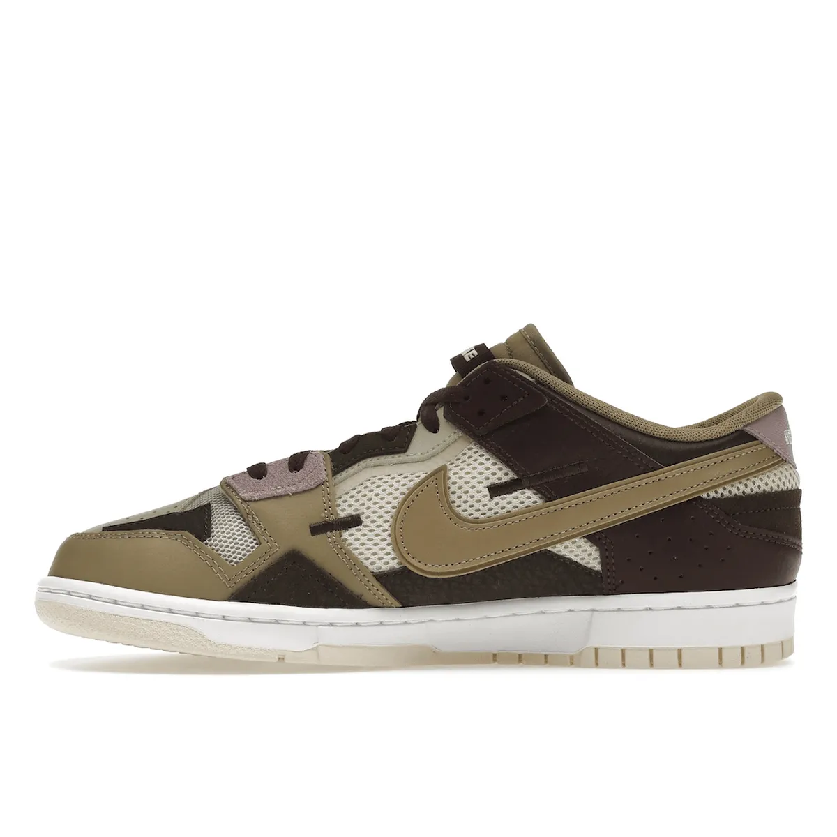 Soft Walk Step Nike Dunk Low Scrap Latte