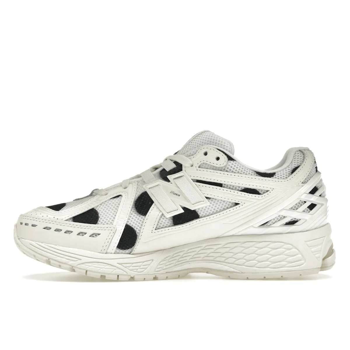 Speed - Motivated Feature Set New Balance 1906R Polka Dot Sea Salt