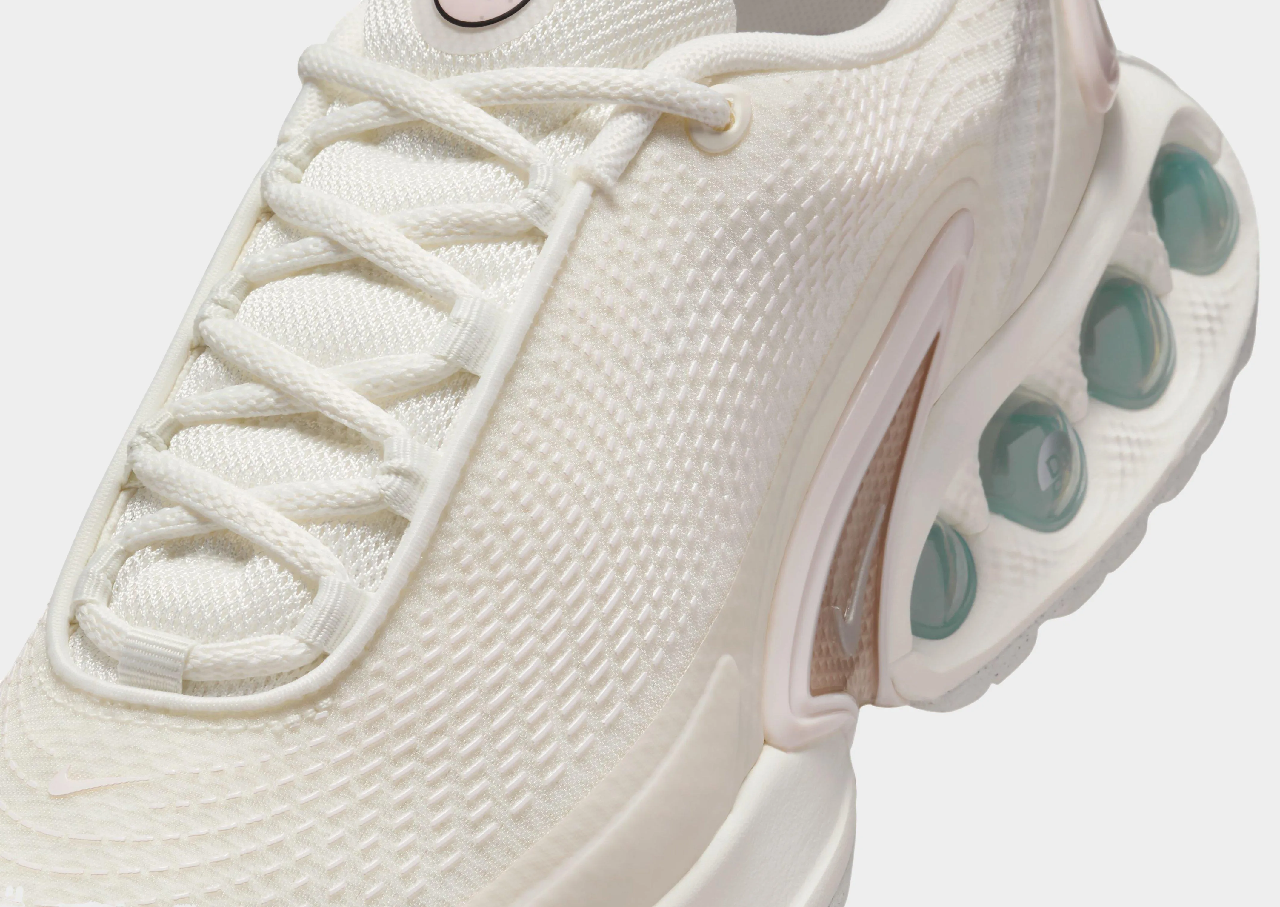 Stable construction Air Max DN SE Women's