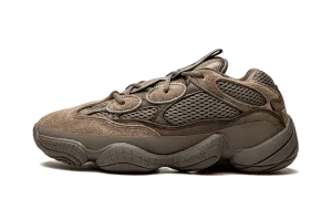 Yeezy 500 Clay efficient workout logo - strapped shoes