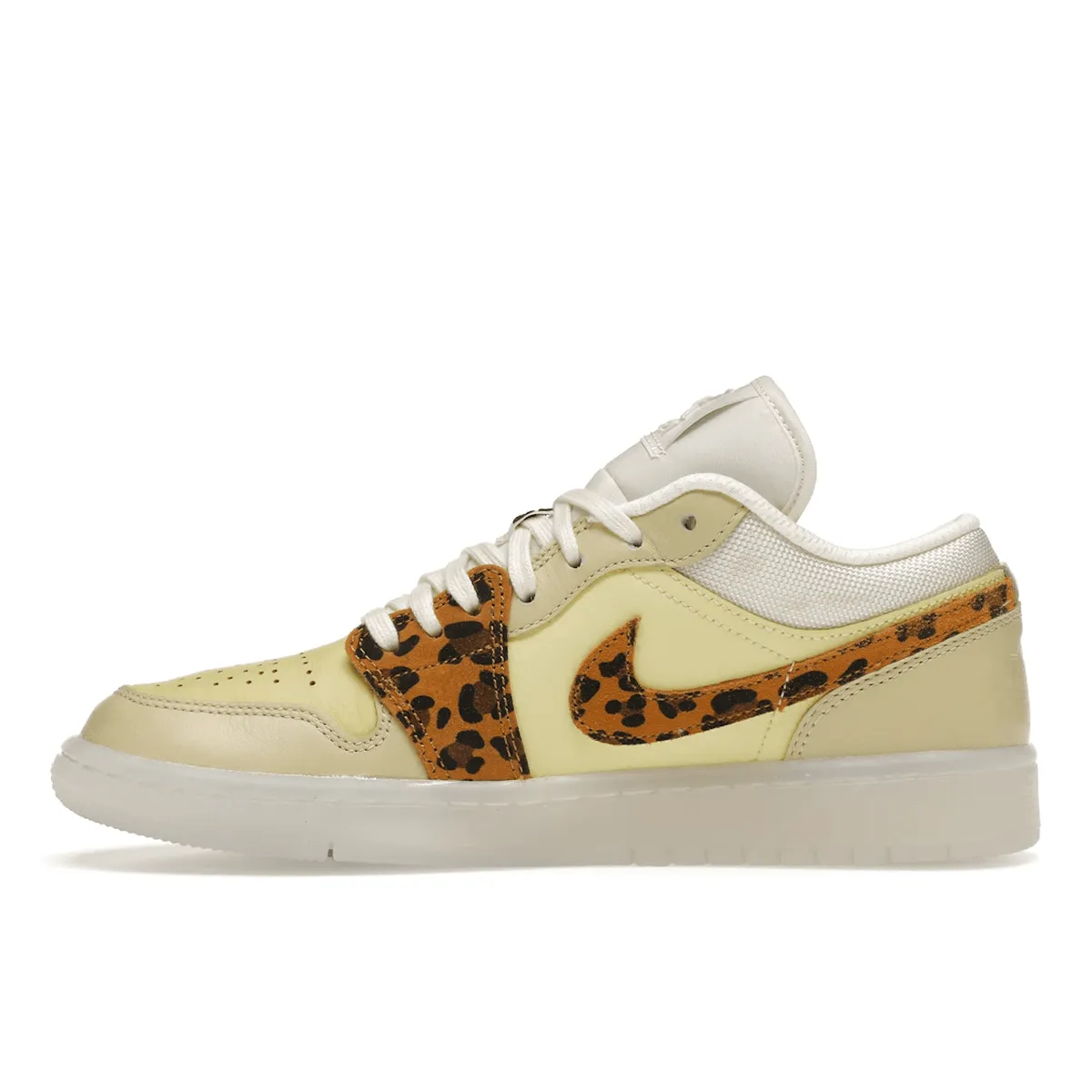 Stable Landing Air Jordan 1 Low SNKRS DAY