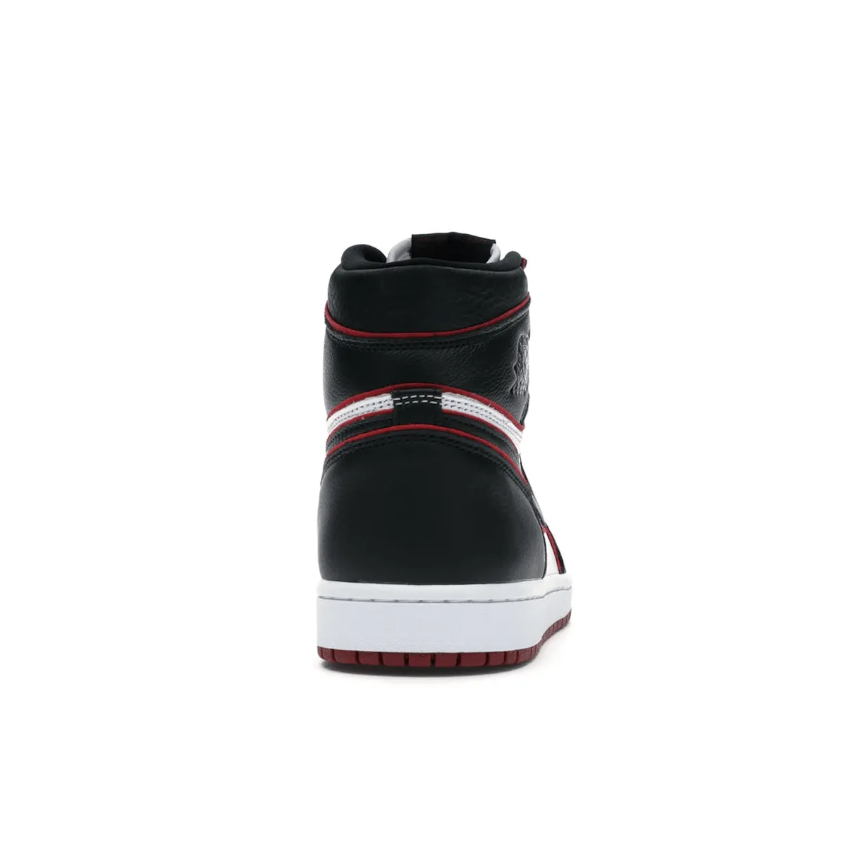 Stable Landing Pad Air Jordan 1 Retro High Bloodline