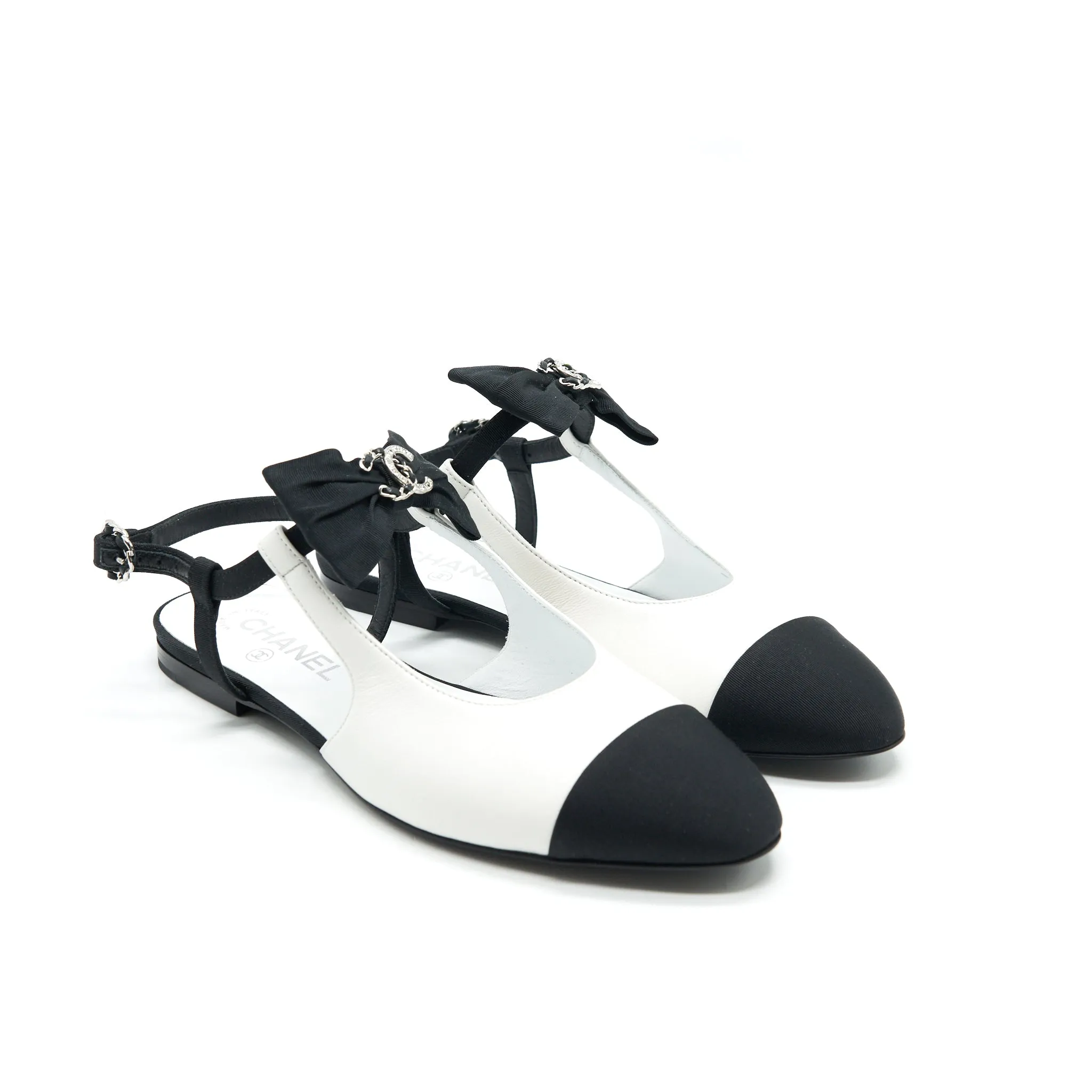 Step Motion CHANEL Slingback Flats With Ribbons White and Black Size38.5
