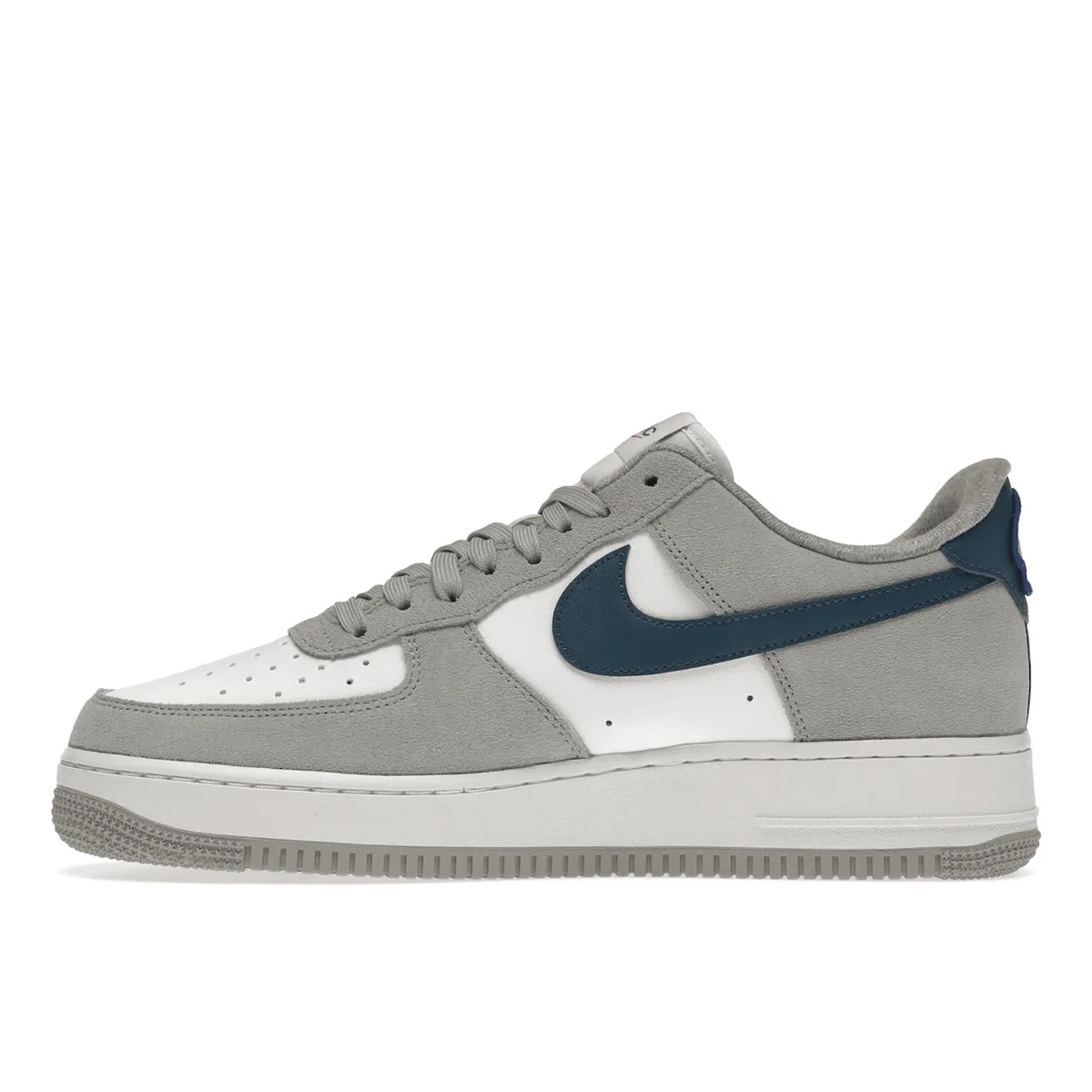 Step Spark Air Force 1 Athletic Club