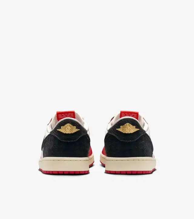 Step Sync Sole Air Jordan 1 Low OG Trophy Room Away