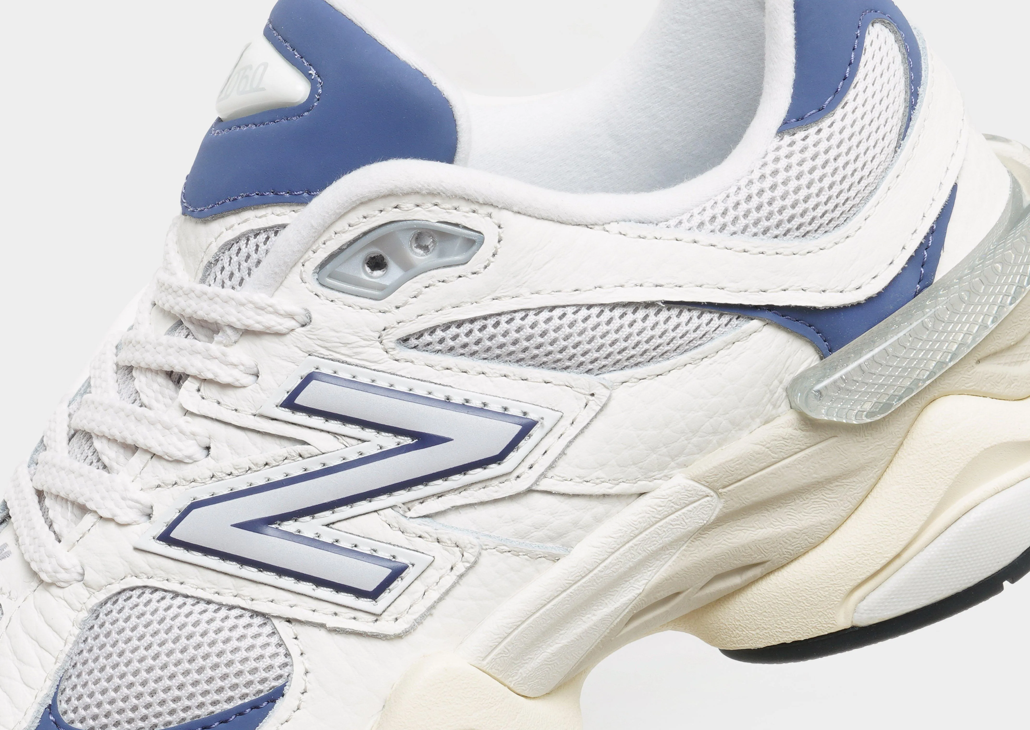 Stone-Detail 9060 Women's