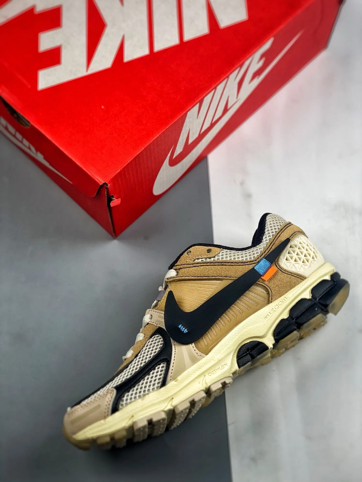 Strappy Design Vomero 5 x OW Sail Customs