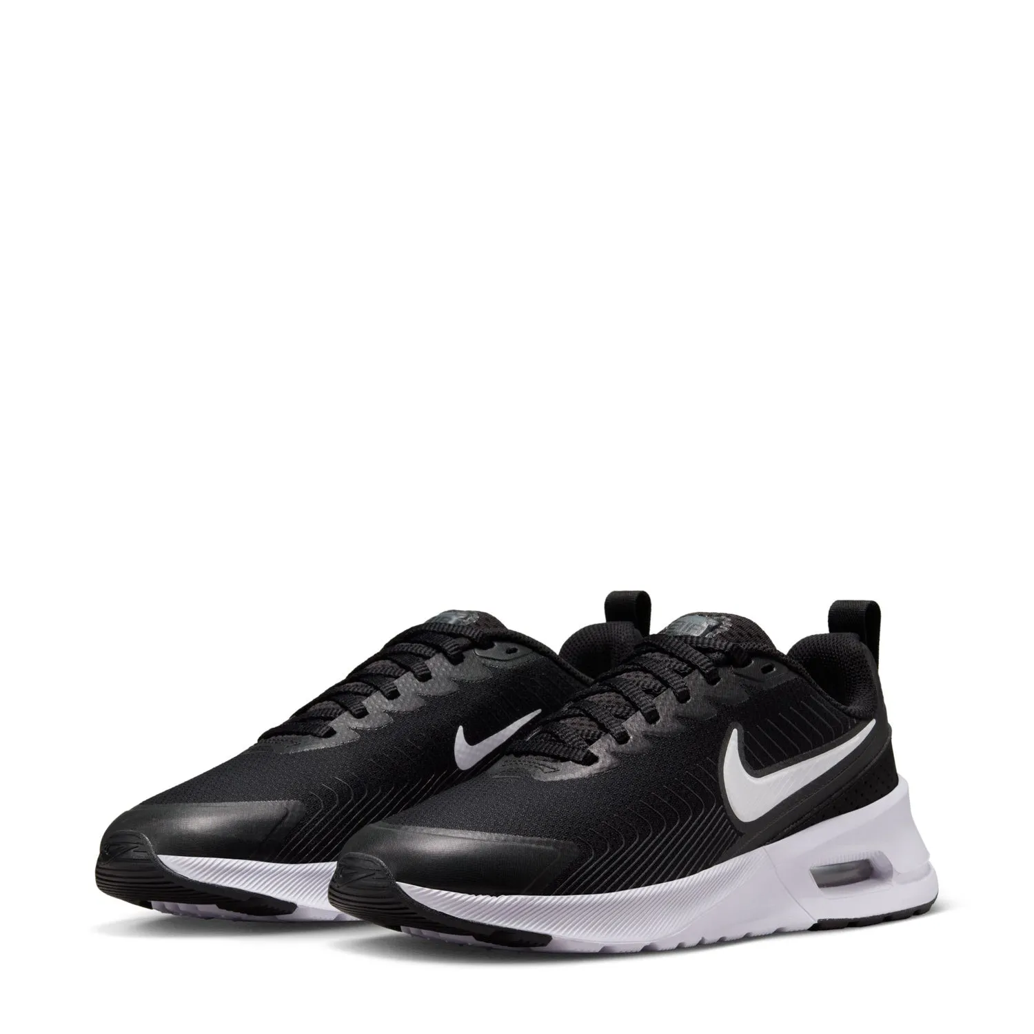 Street Fashioned Air Max NuAxis - Womens