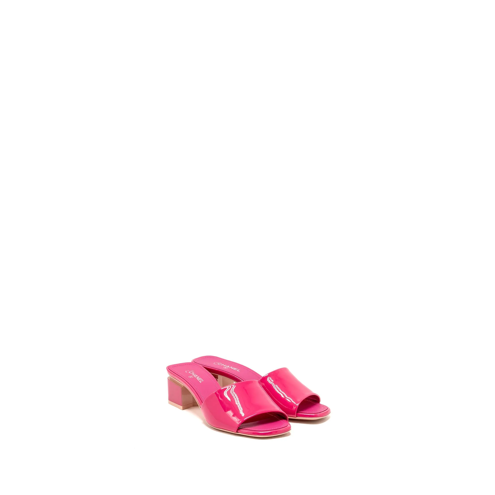 Stunning Luxe Sandals Chanel size 37 sandals patent pink