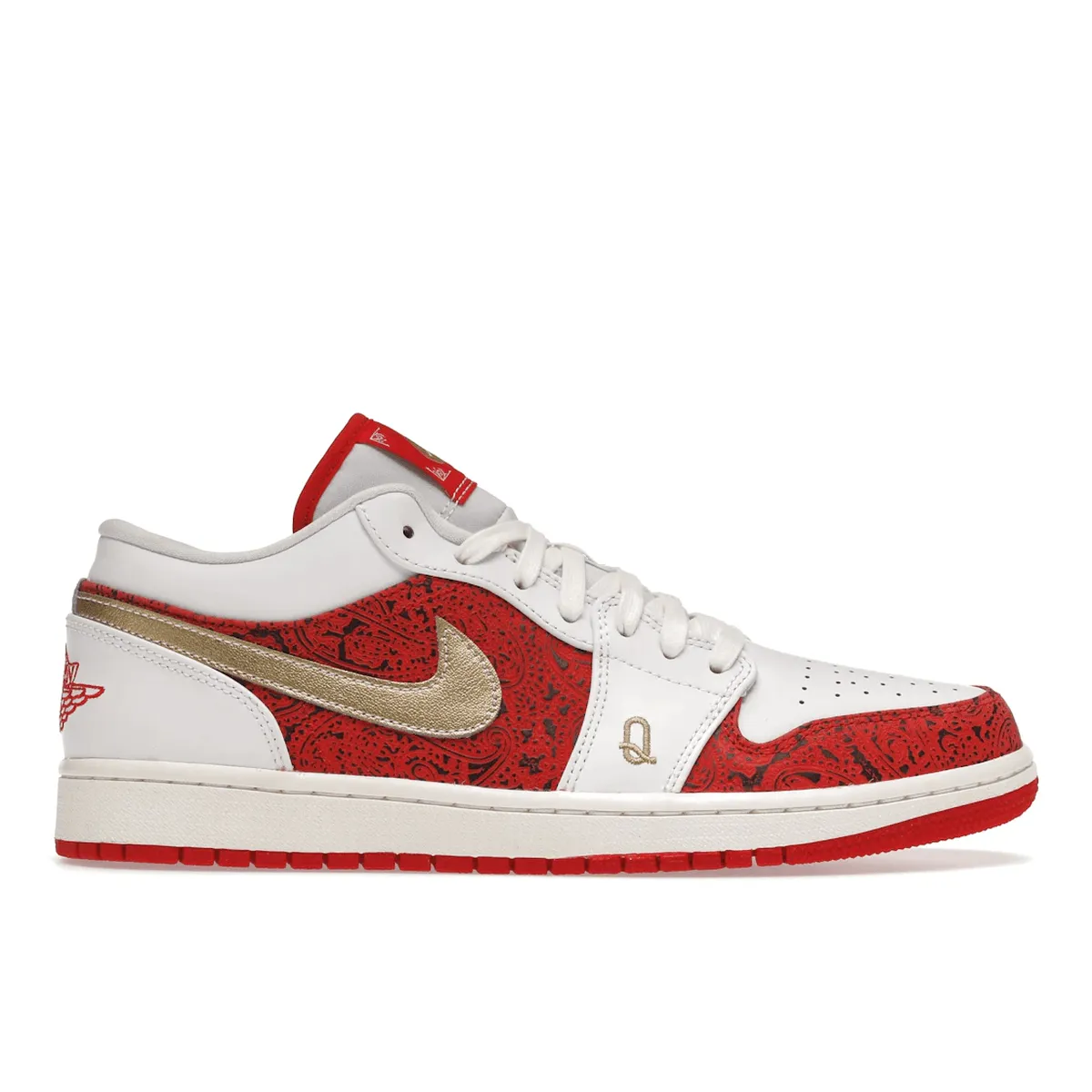 Stylish Look Air Jordan 1 Low Spades