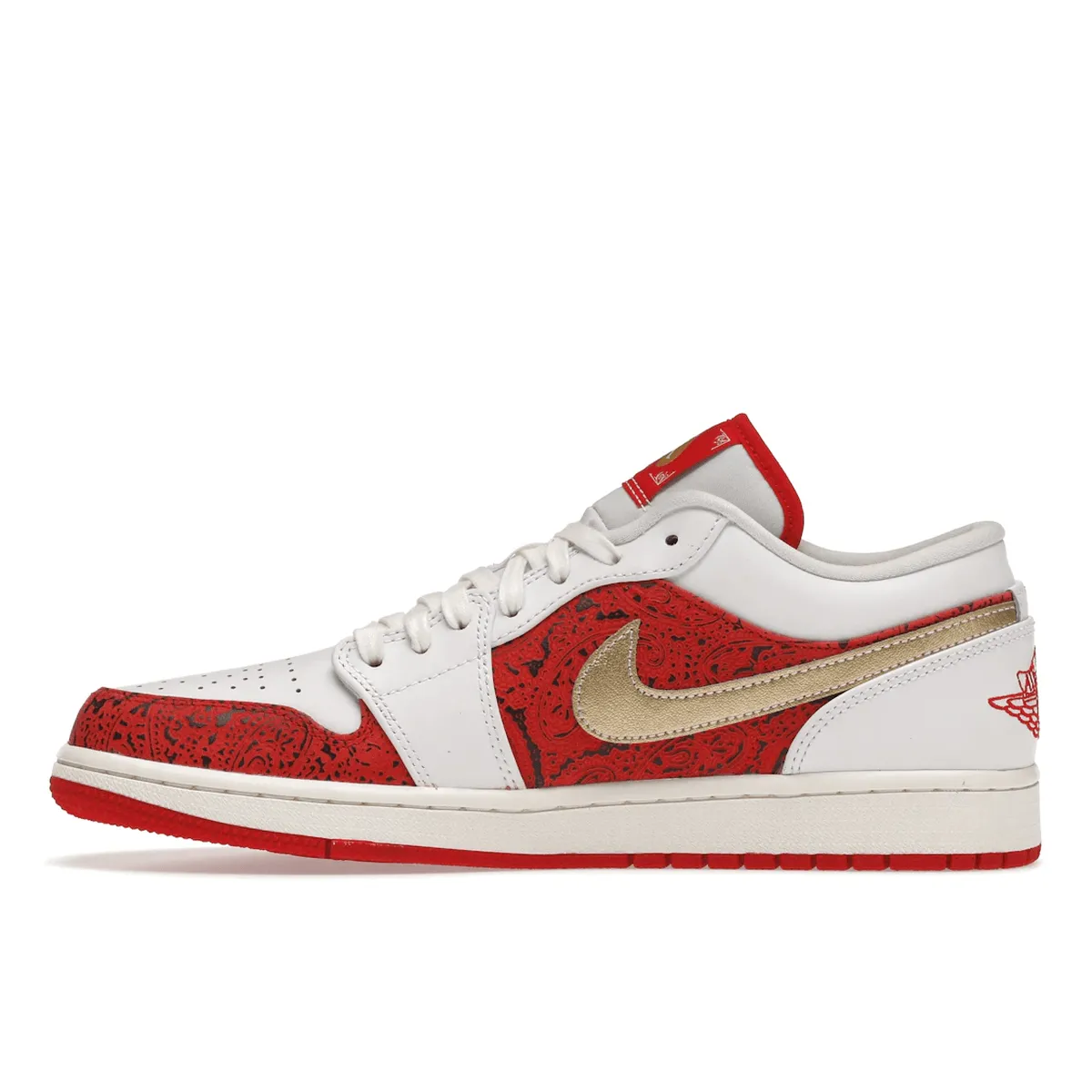 Stylish Look Air Jordan 1 Low Spades