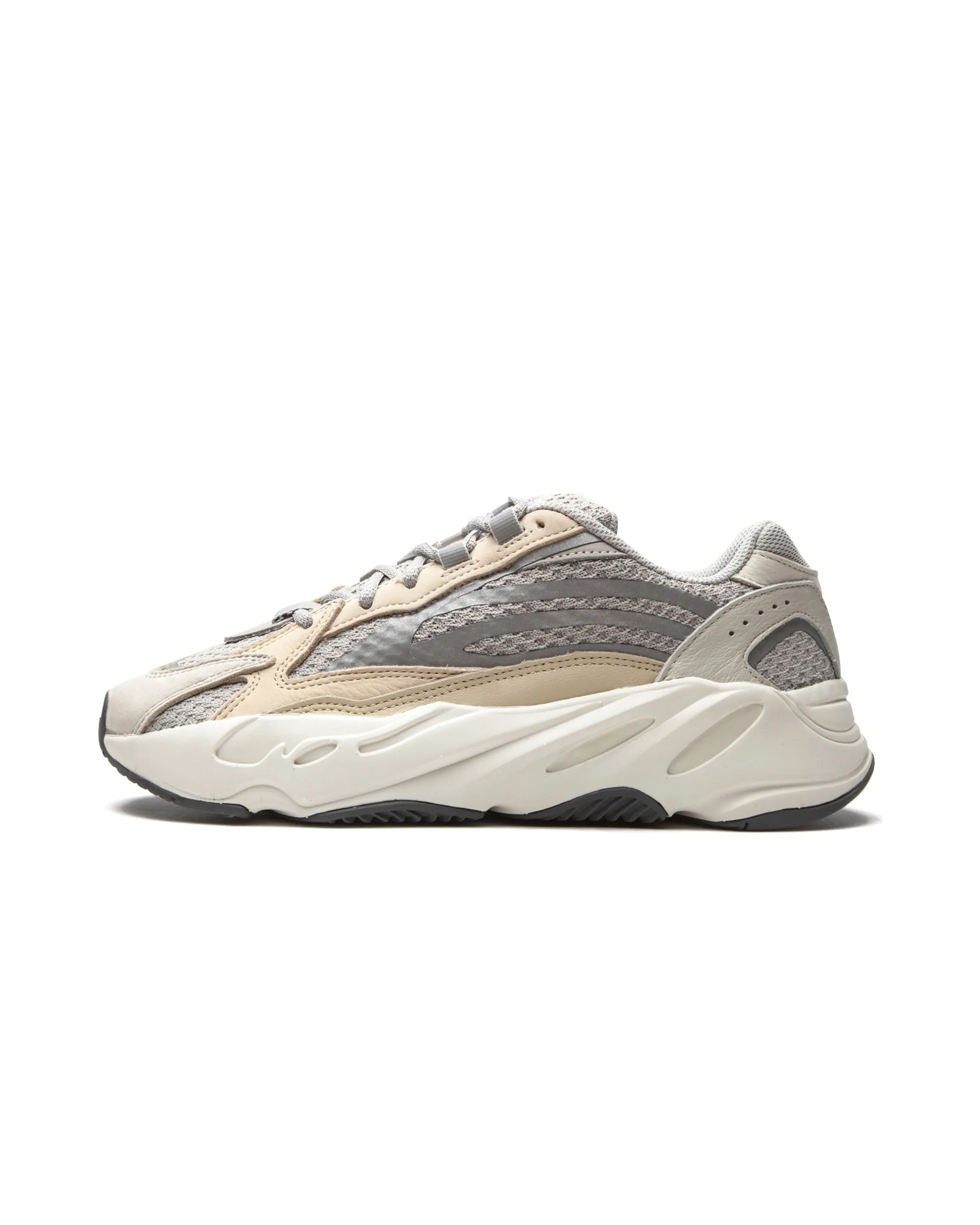 Stylish Look Design adidas Yeezy Boost 700 V2 Cream