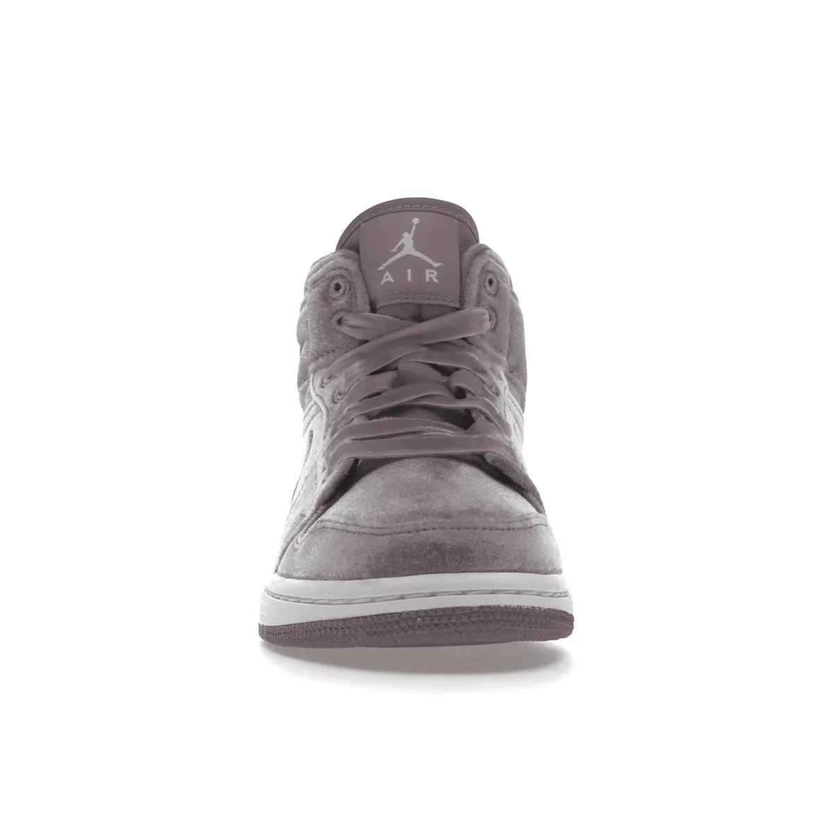 Traction Grooves Air Jordan 1 Mid SE Purple Velvet