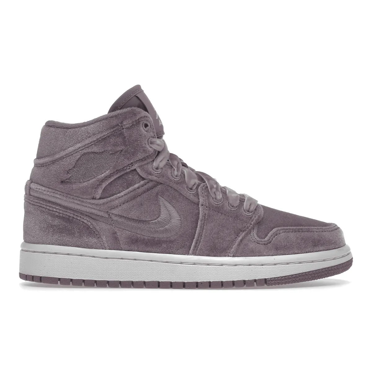 Control Pad Zone Air Jordan 1 Mid SE Purple Velvet