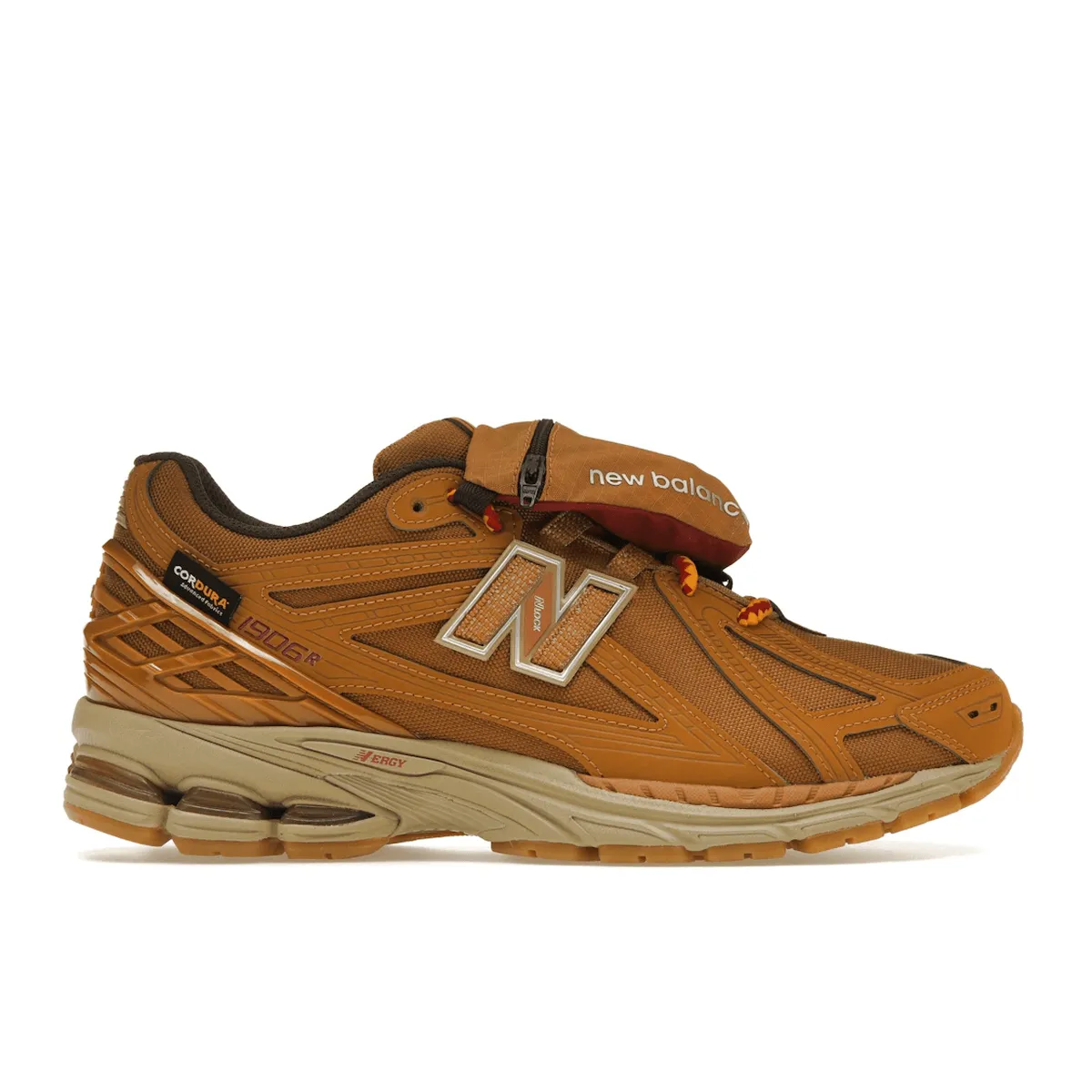 Training must - have New Balance 1906R Cordura Pocket Wheat