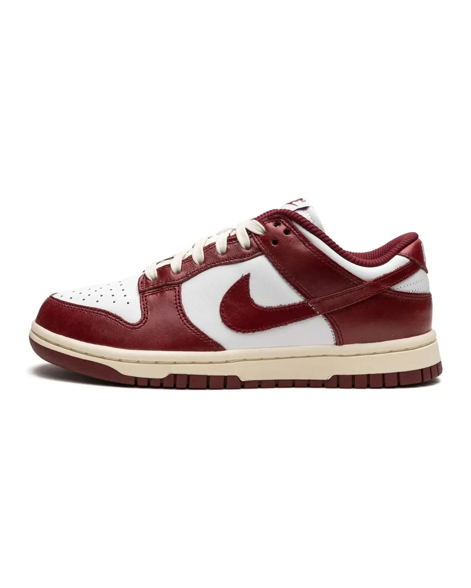 Travel Lite Nike Dunk Low PRM Vintage Team Red