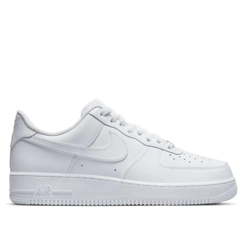 Trendy Vibe Nike Men's Air Force 1 '07 Shoes