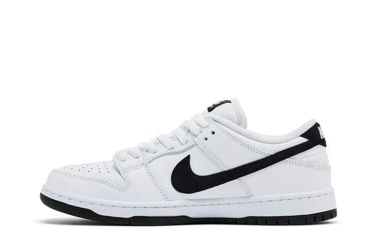 Ultimate materials Nike SB Dunk Low Pro Shoe - White/Black/White/Black
