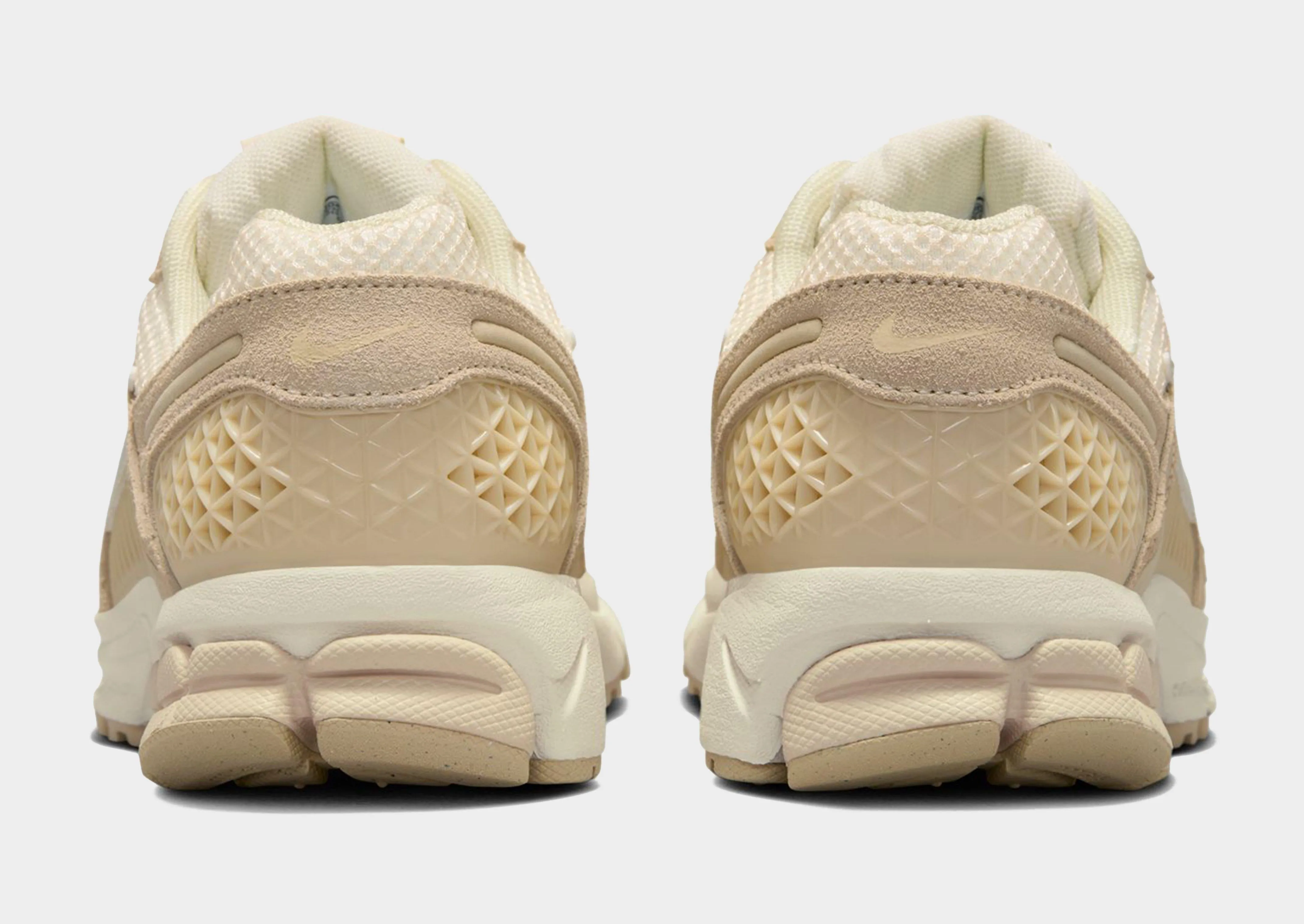 Ultra-Bounce Vomero 5 Women's