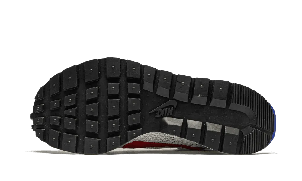 Urban Motion Sacai Vaporwaffle Fuchsia