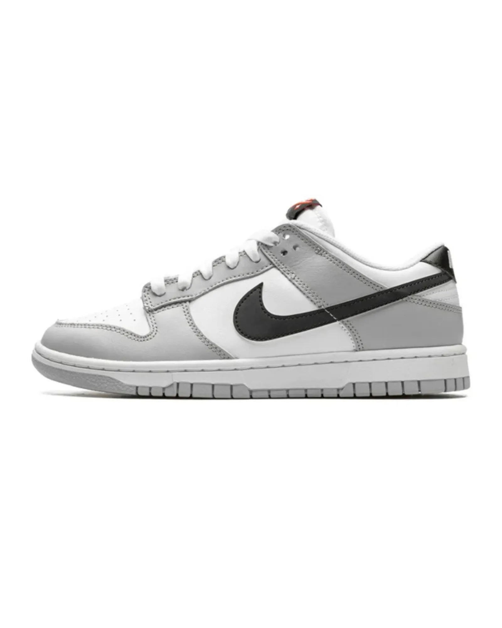 Leisure Day Blossom Jog Nike Dunk Low SE Jackpot