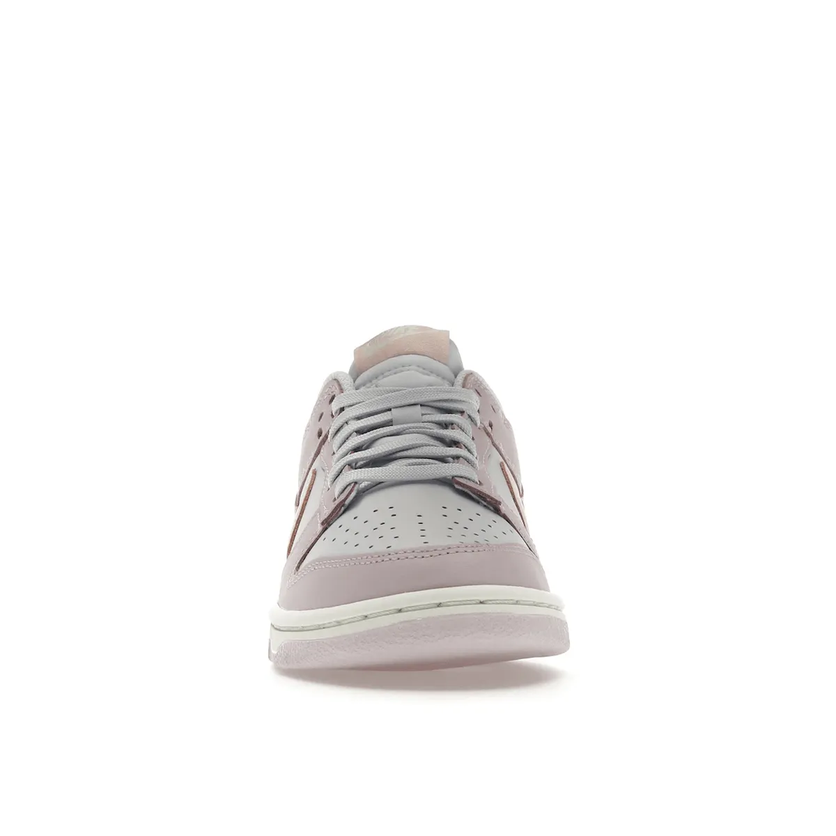 Urban Walk Step Glide Nike Dunk Low Easter 2022