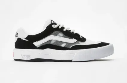 Vans Wayvee Shoe - Black/True White Built-in comfort Travel Friendly