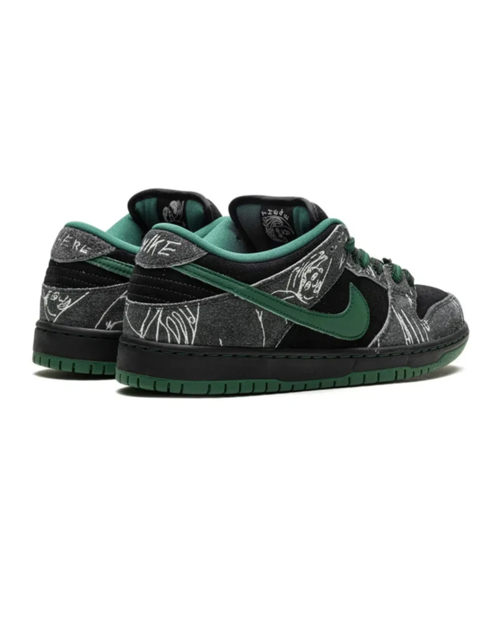 Versatile Outfit Nike SB Dunk Low There Skateboards