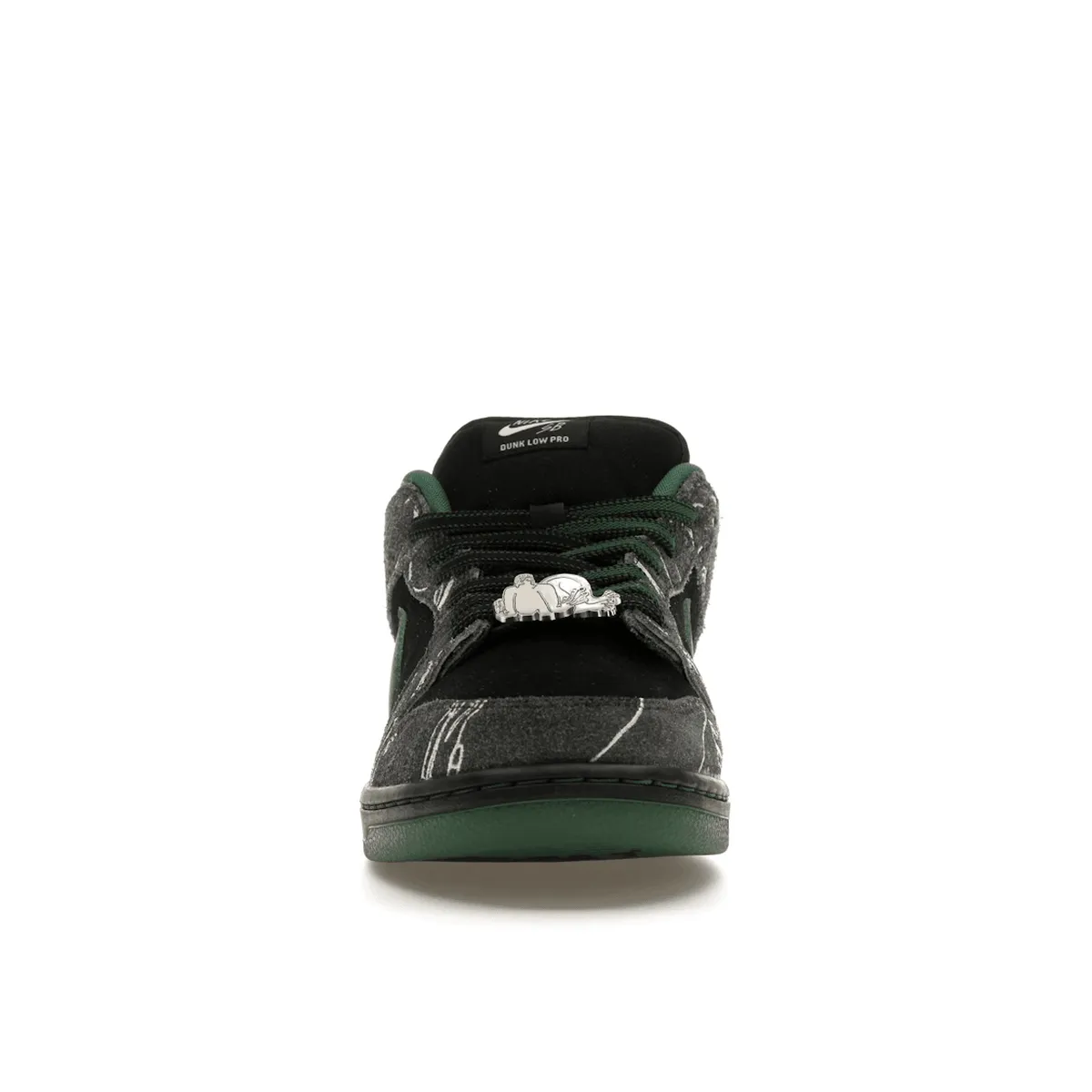 Versatile Outfit Nike SB Dunk Low There Skateboards