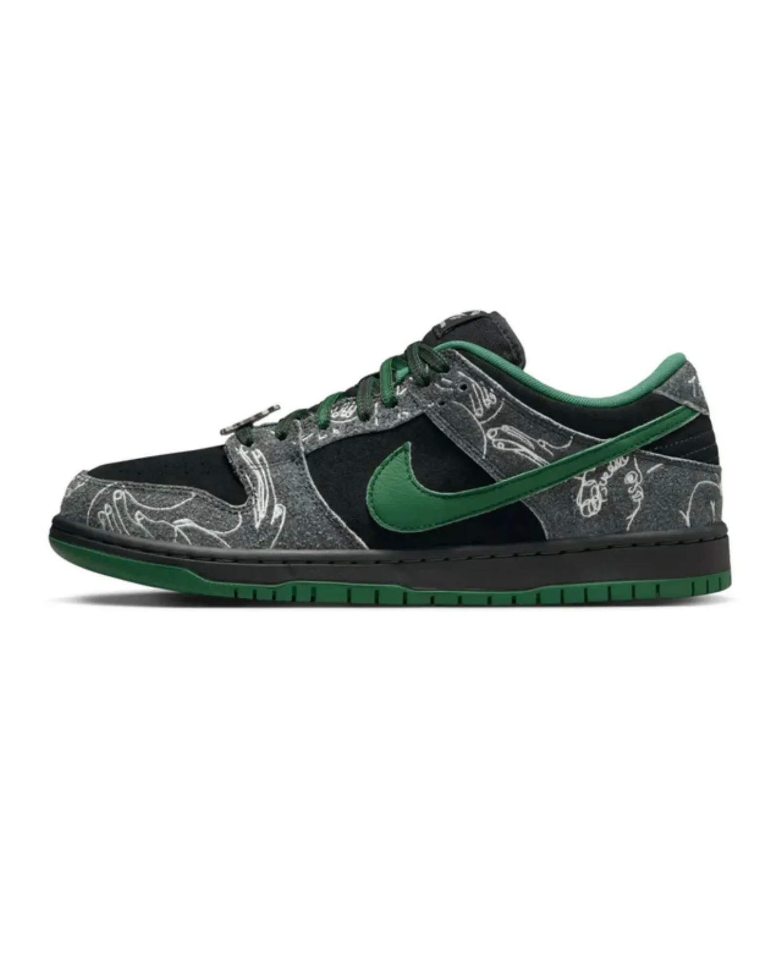 Versatile Outfit Nike SB Dunk Low There Skateboards