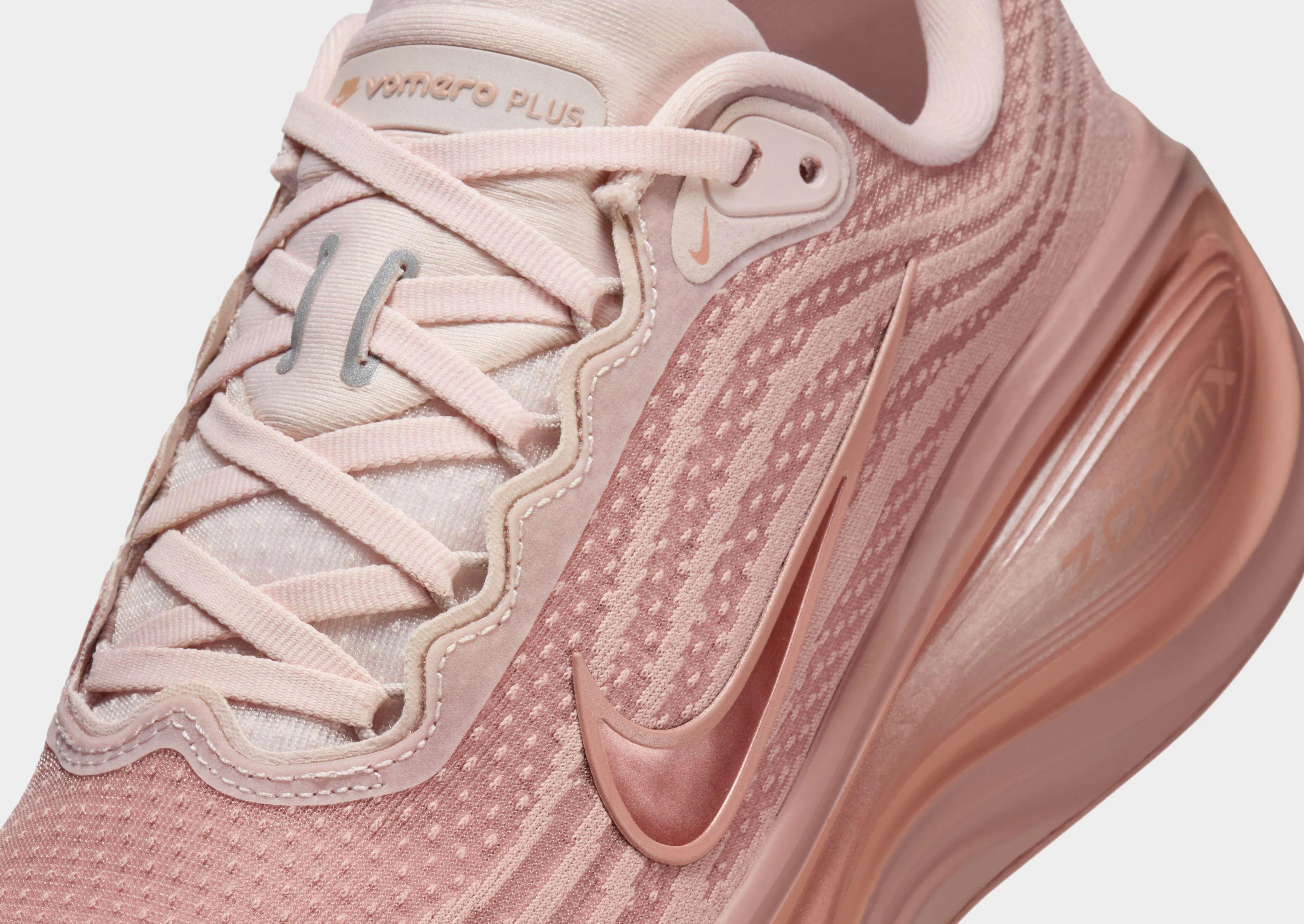 Vomero Plus Women's Iconic