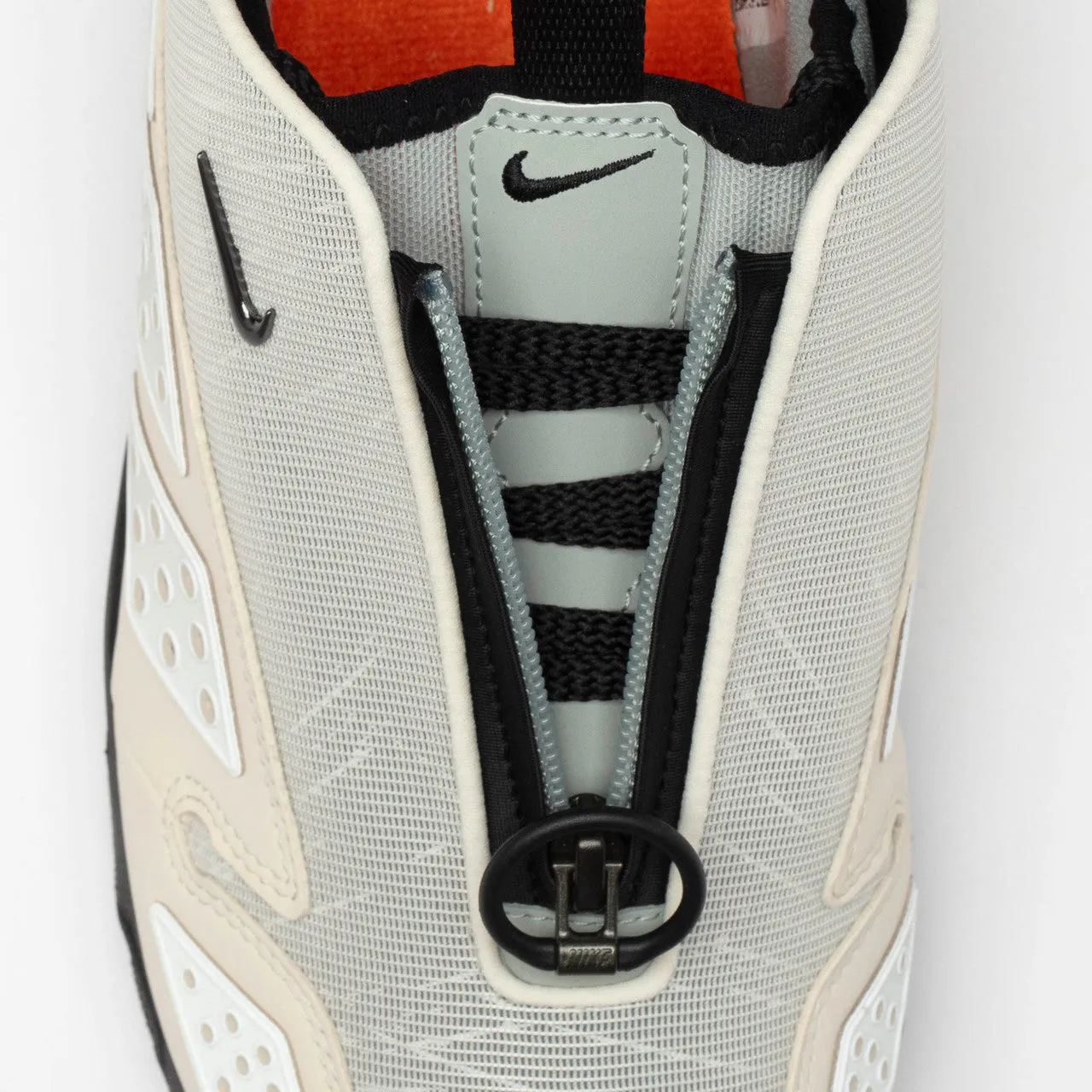 W Air Max SNDR Ultra-soft wear