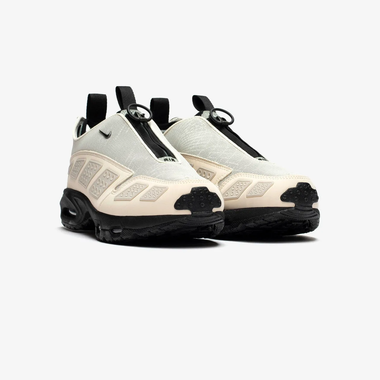 W Air Max SNDR Ultra-soft wear