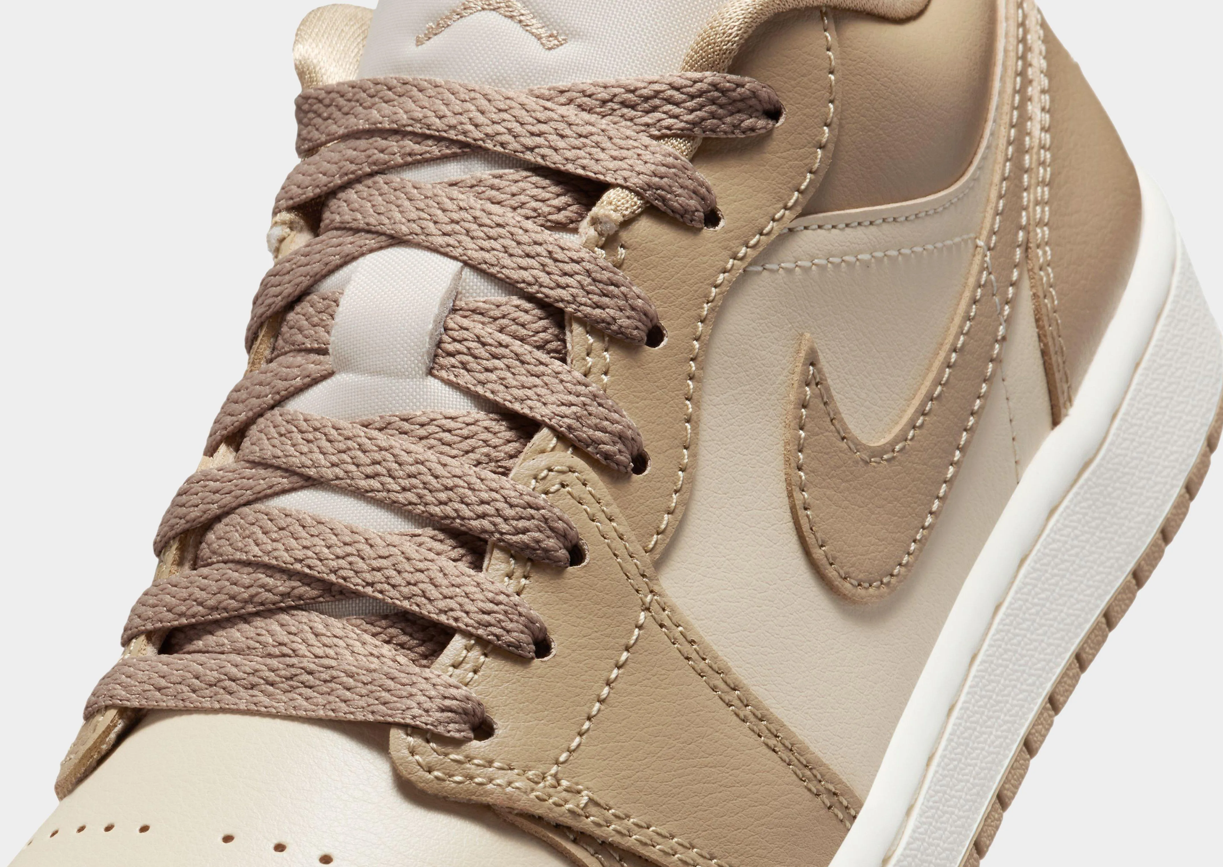 Walking Air Jordan 1 Low Women's
