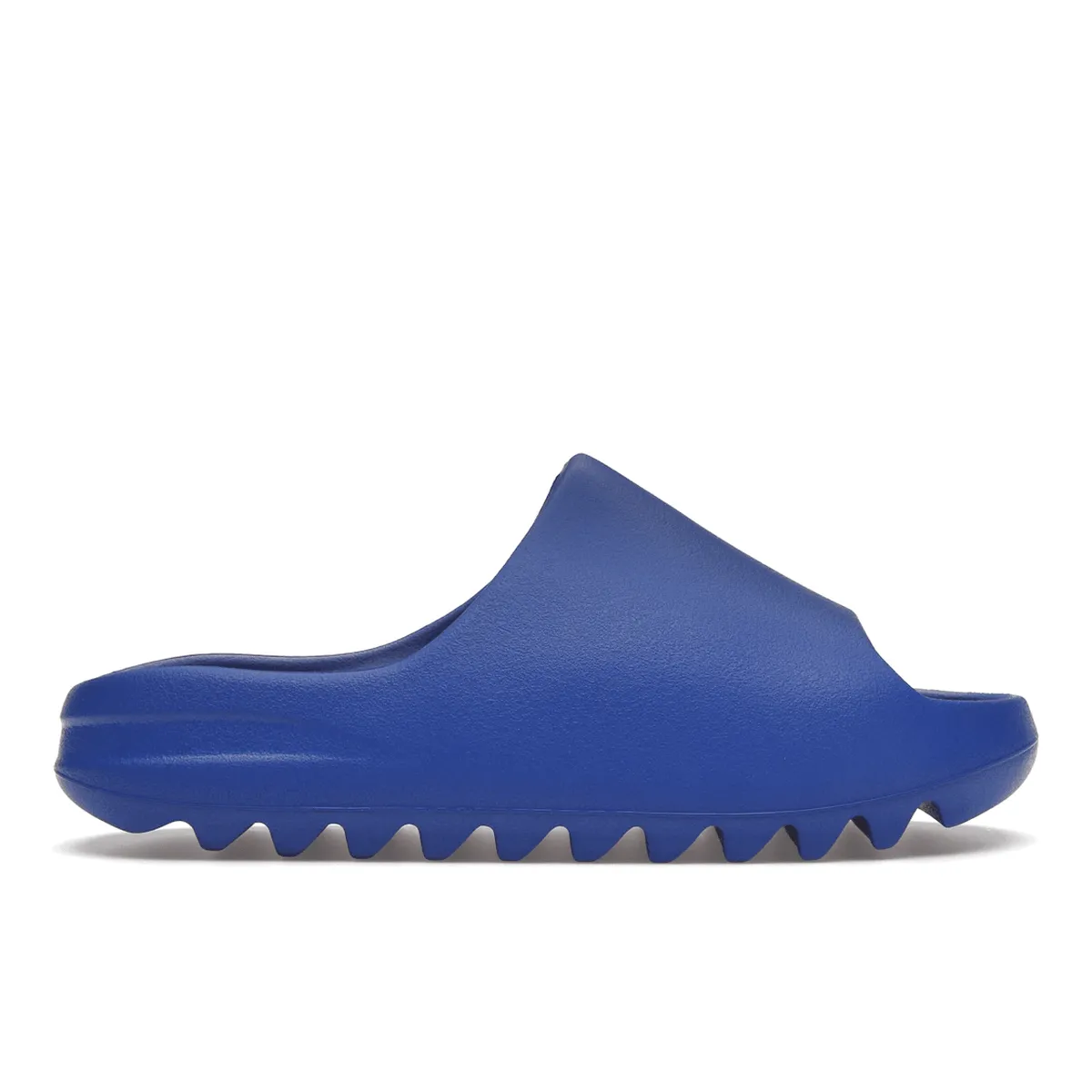 Water - resistant coating finish Yeezy Slide Azure