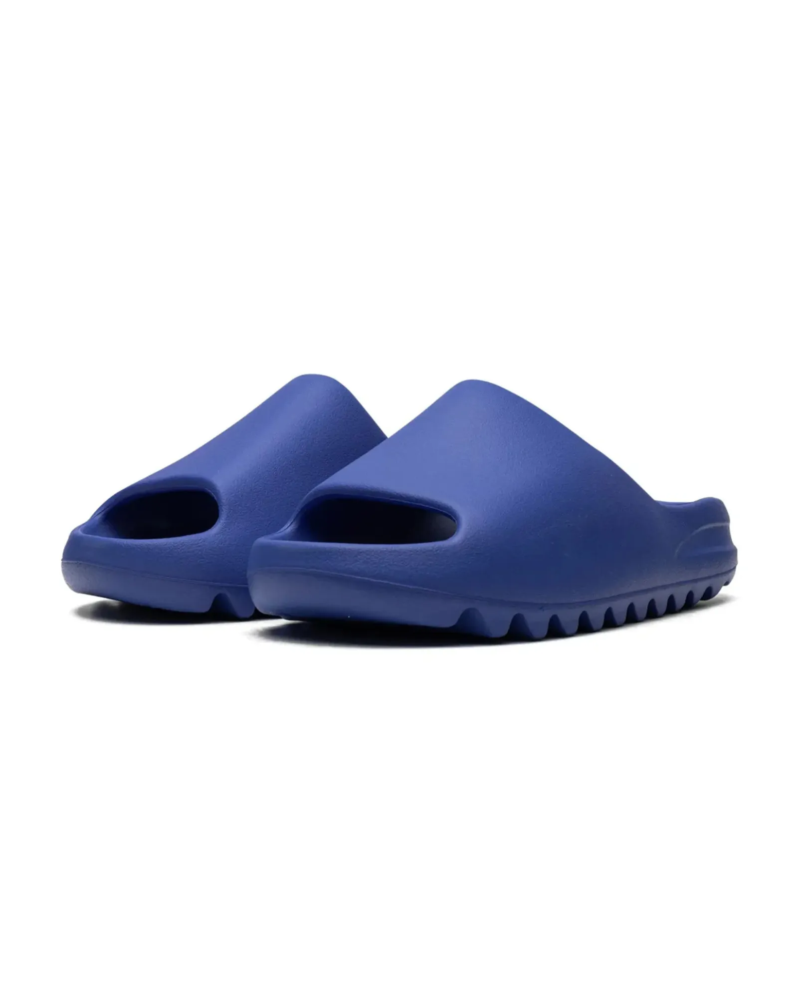 Water - resistant coating finish Yeezy Slide Azure