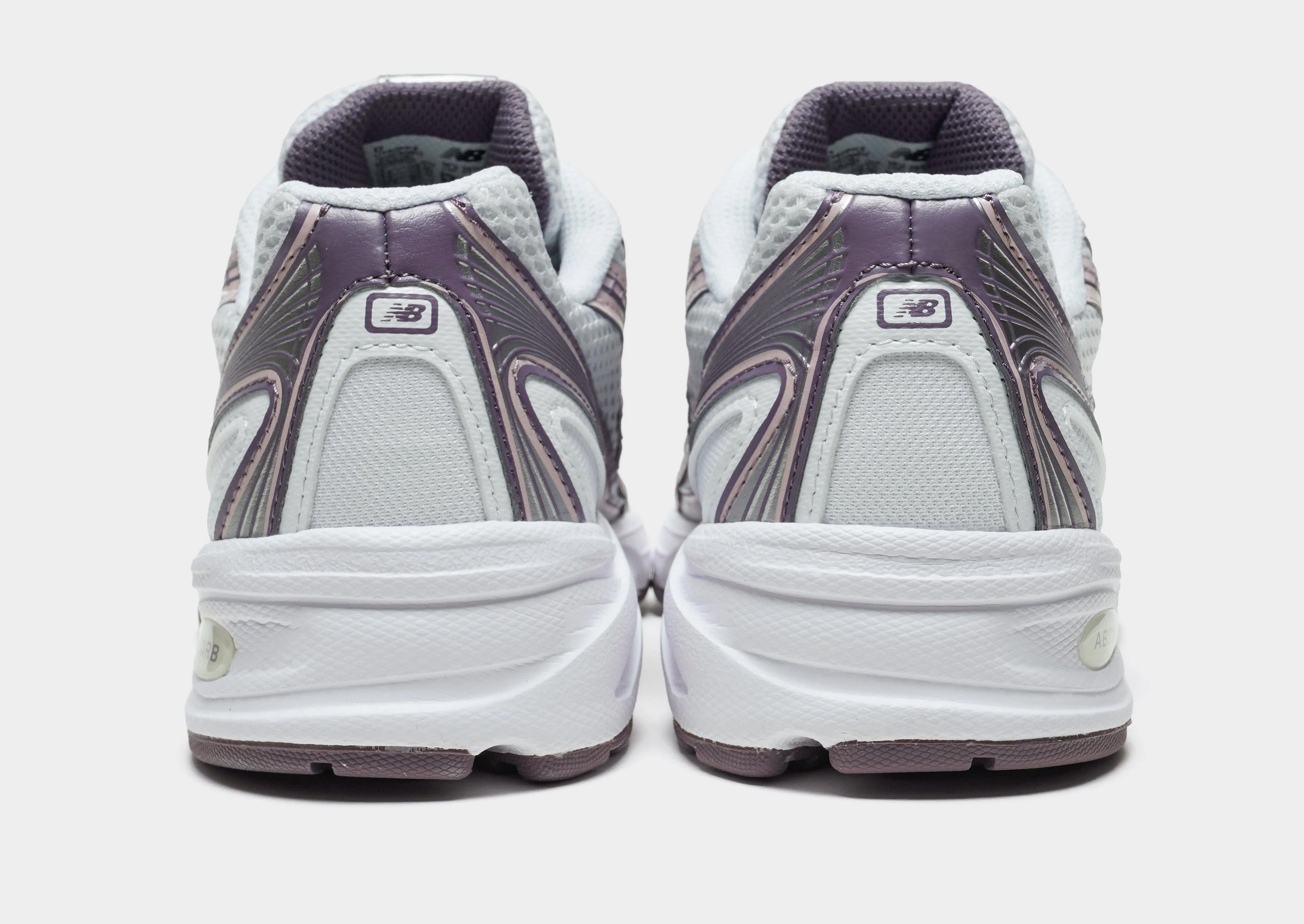 Wide-Sole 740 Women's