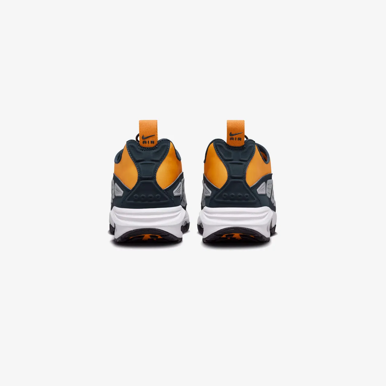 Wmns Air Max SNDR Long Wear Core
