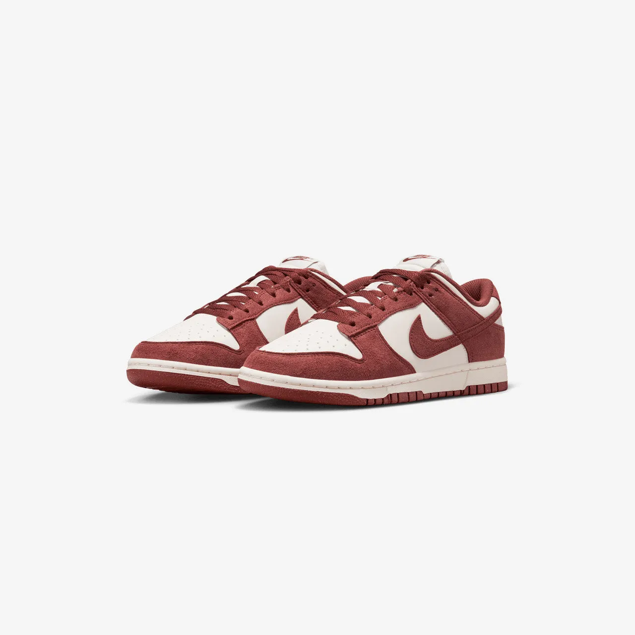 Wmns Dunk Low Flexible Sole Tech