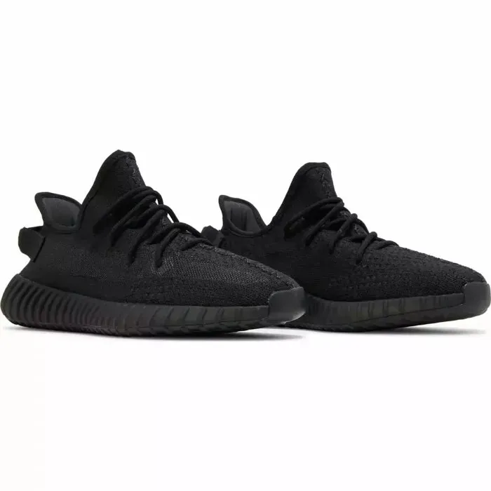 Yeezy Boost 350 v2 Onyx Black Wide toe space part section