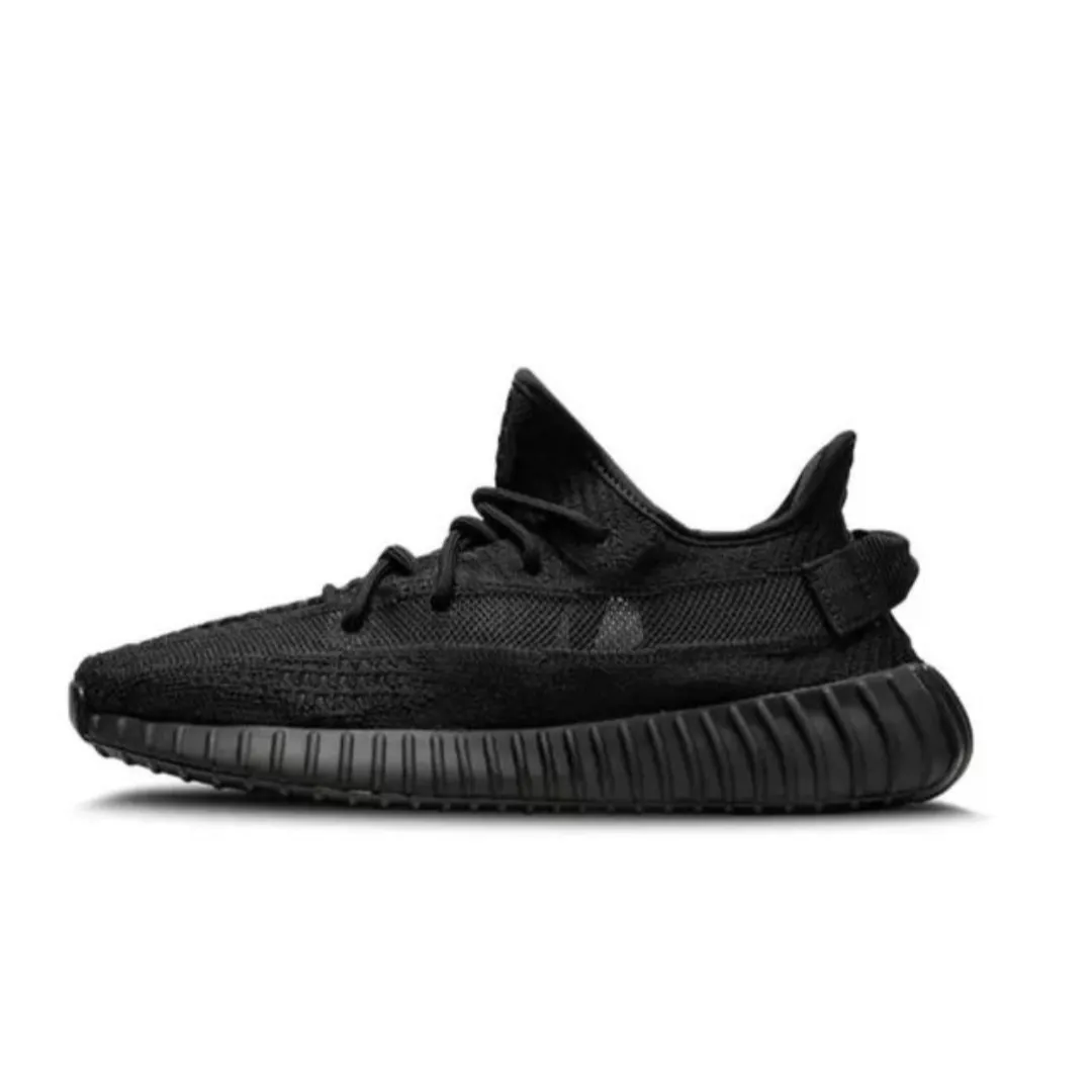 Yeezy Boost 350 v2 Onyx Black Wide toe space part section