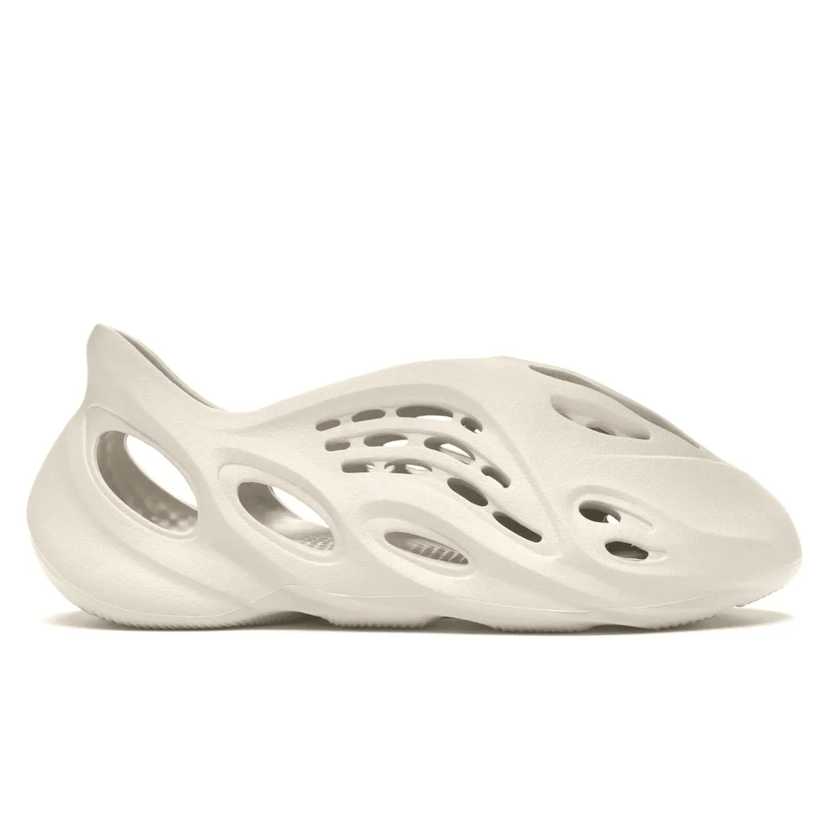 Yeezy Foam RNNR Ararat Quick - Dash Ability Features
