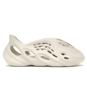 Yeezy Foam RNNR Ararat Running Challenge track meet running shoes