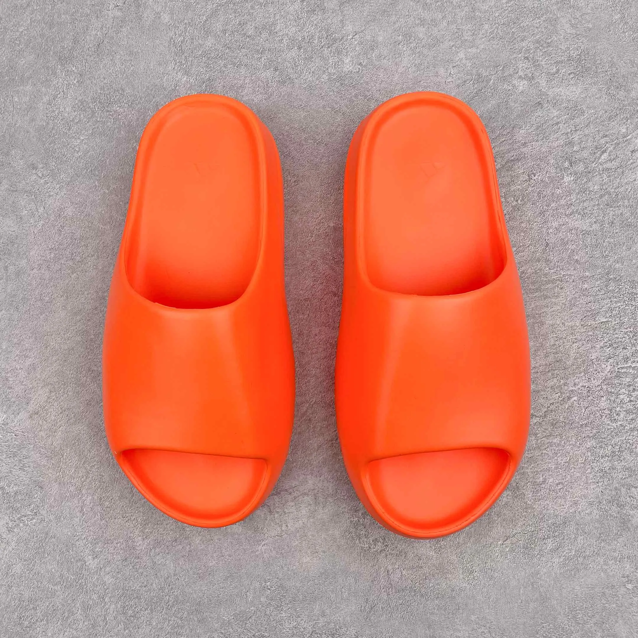 YZY Slide Enfora Orange Comfort running benefit improvement