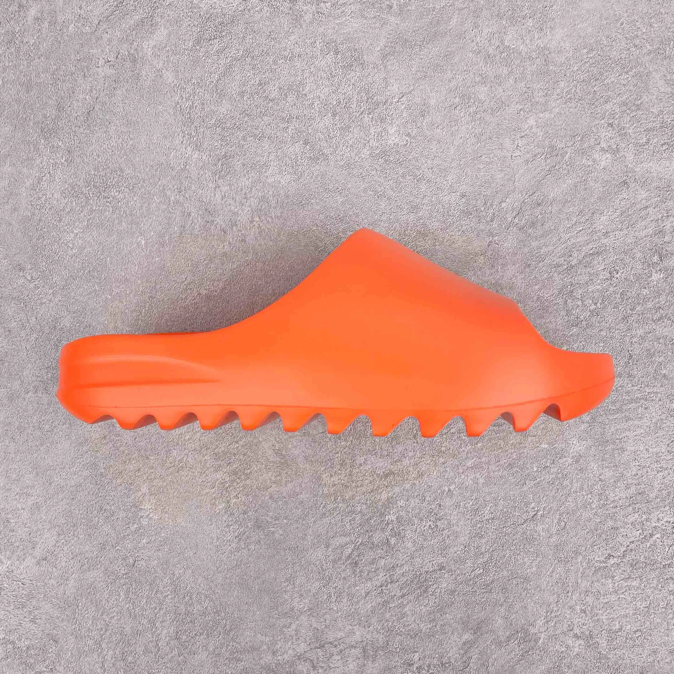 YZY Slide Enfora Orange Comfort running benefit improvement
